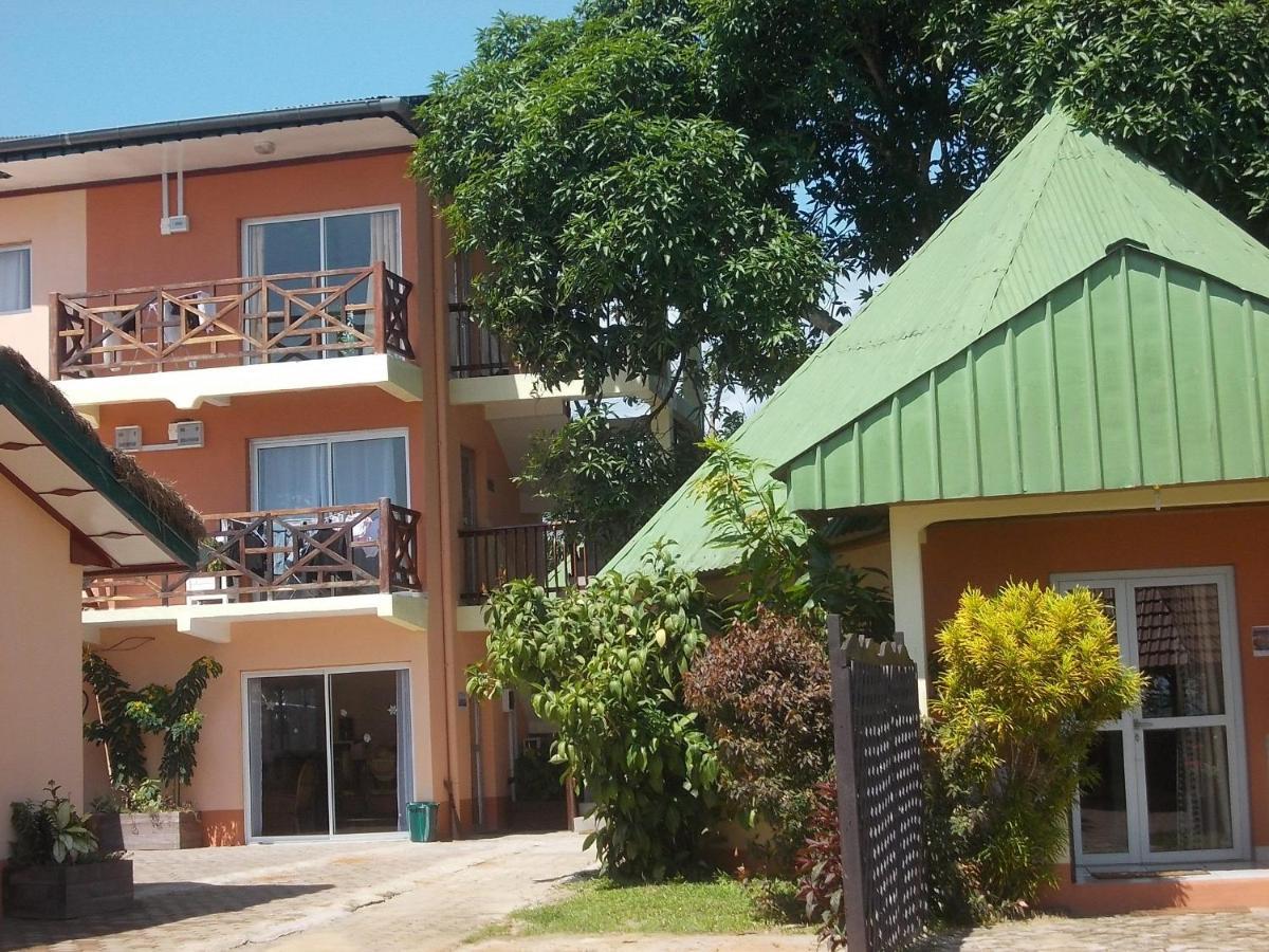 Hotel Restaurant Gites Kribi Exterior foto