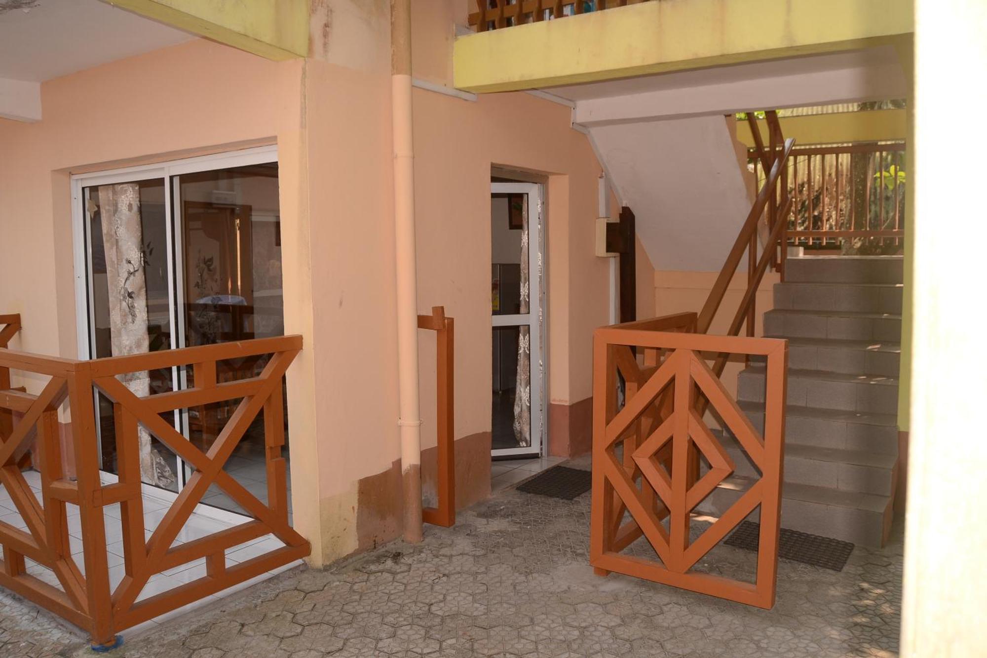 Hotel Restaurant Gites Kribi Exterior foto