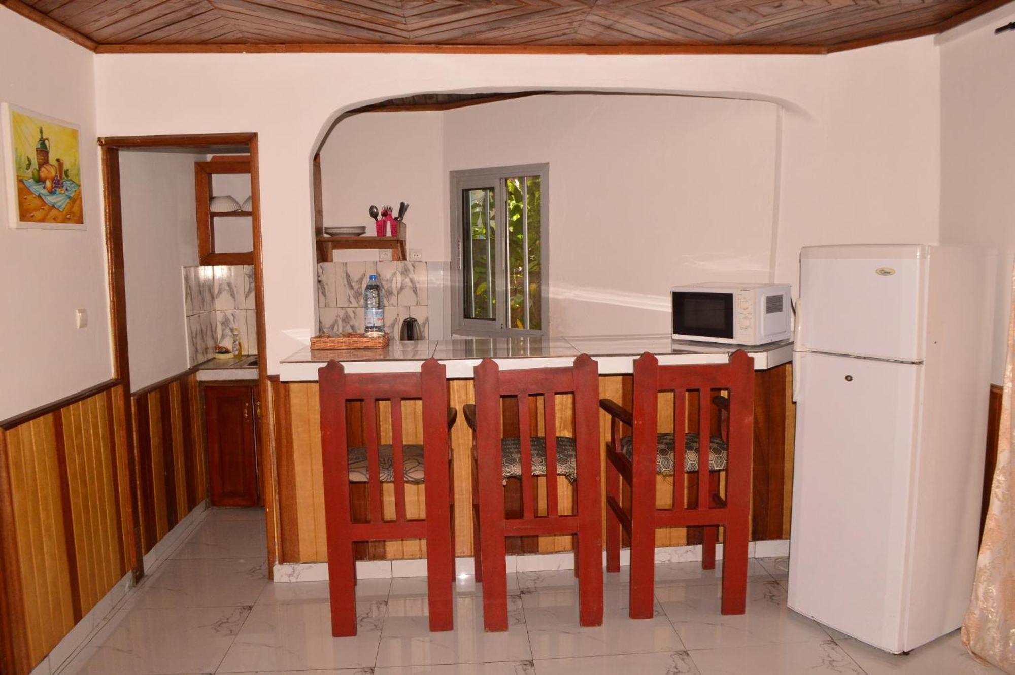 Hotel Restaurant Gites Kribi Habitación foto