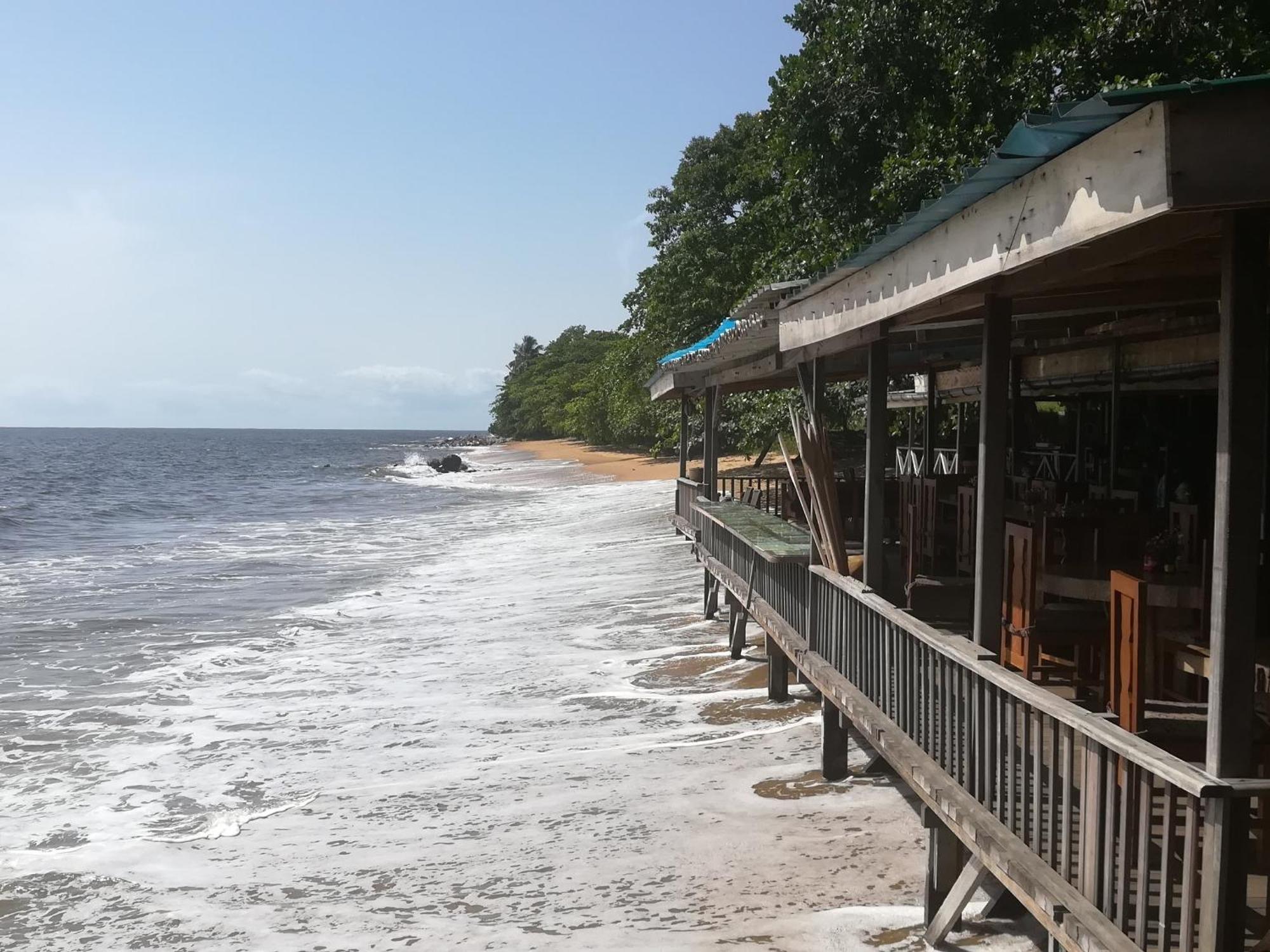 Hotel Restaurant Gites Kribi Exterior foto