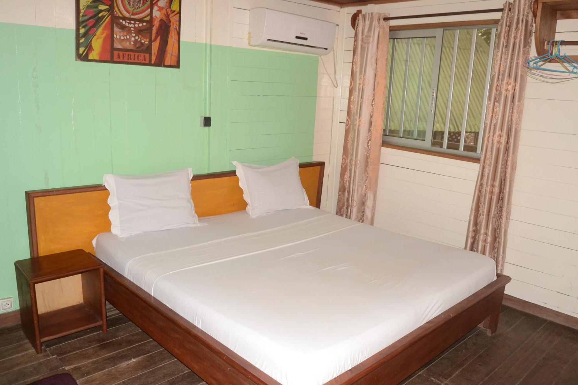 Hotel Restaurant Gites Kribi Exterior foto